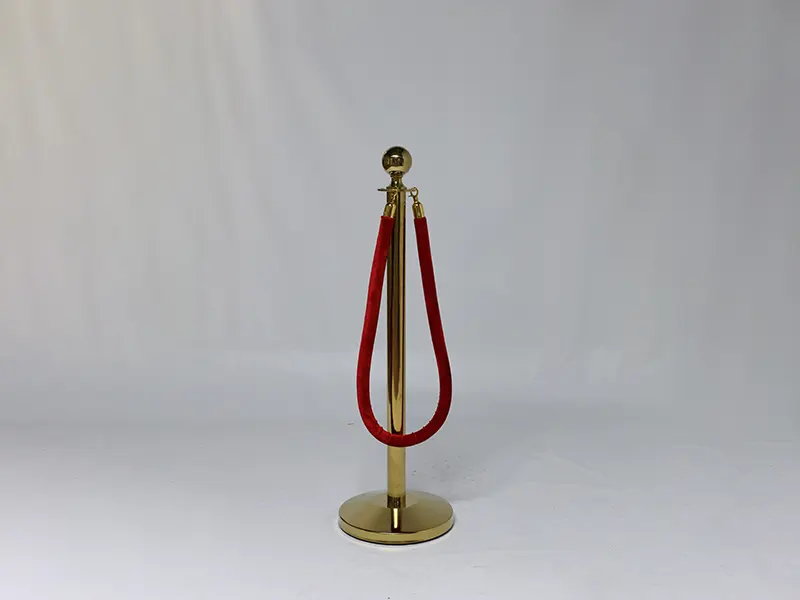 1.5MTR-Q ROPE -RED WITH GOLD HOOKS-QRRG.5MTR-Q ROPE -RED WITH GOLD HOOKS-QRRG