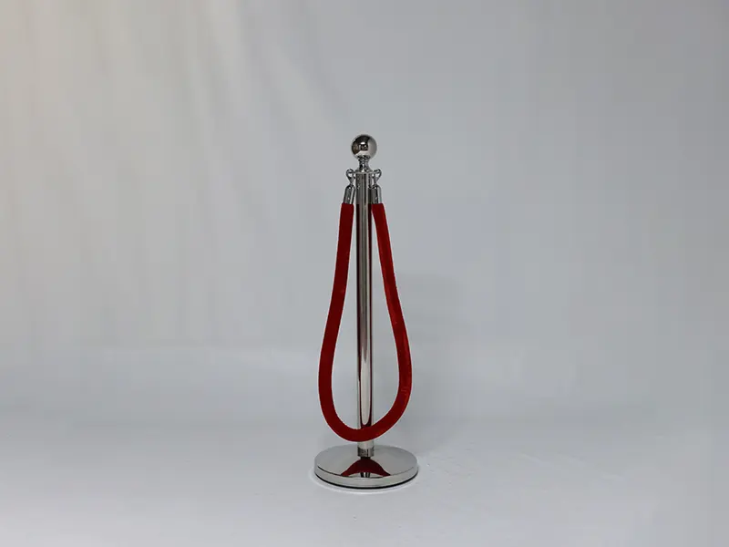 1.5MTR-Q ROPE- RED WITH SILVER HOOKS-QRRS.5MTR-Q ROPE- RED WITH SILVER HOOKS-QRRS